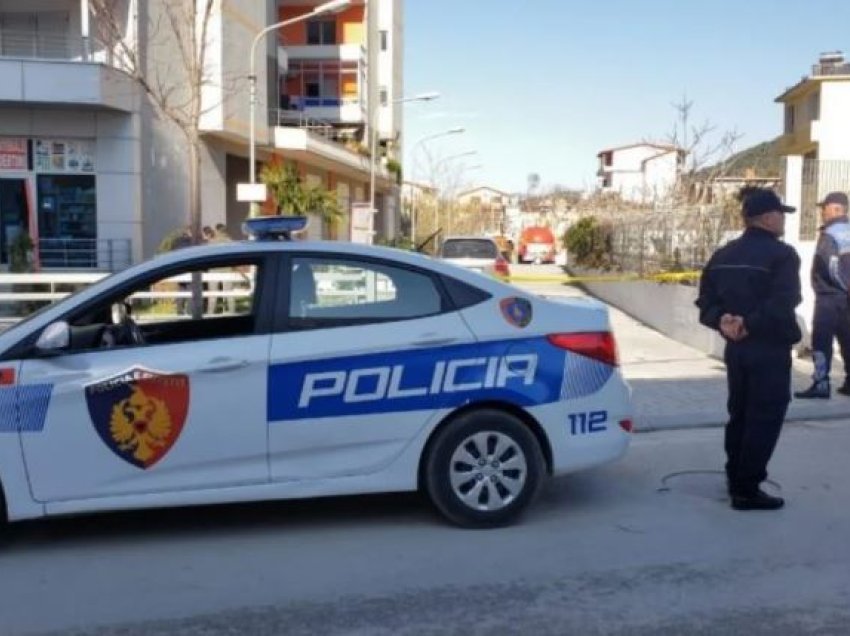 Plagoset punonjësi në një kompani të përpunimit të hidrokarbureve në Elbasan, arrestohet një 72-vjeçar