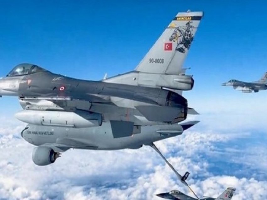 ​Turqia vendos avionë luftarakë në Rumani për misionin e NATO-s