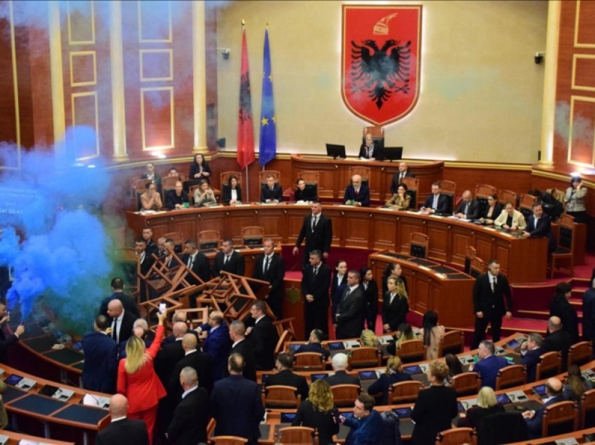 Tafani: Shqiptarët jo më të mirë se Kuvendi, e meritojnë qeverinë, opozita s’ka numra për protesta