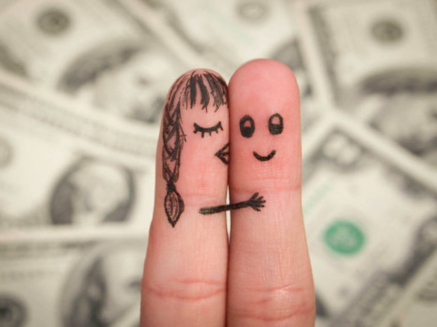 Paratë kanë me të vërtetë rëndësi për marrëdhëniet në çift
