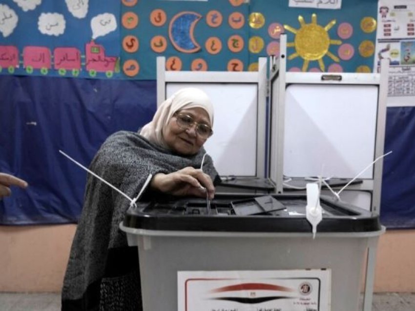 Egjiptianët votojnë për president