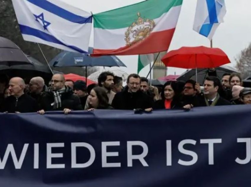 Mijëra persona marshojnë në Berlin kundër antisemitizmit