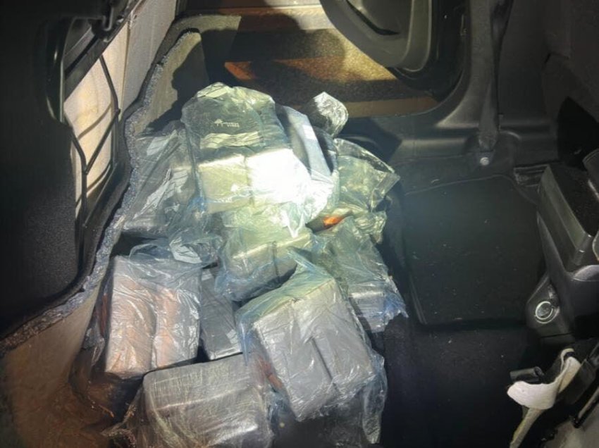 Kapet me 15 kg kokainë dhe 80 mijë euro, arrestohet shqiptari në Itali