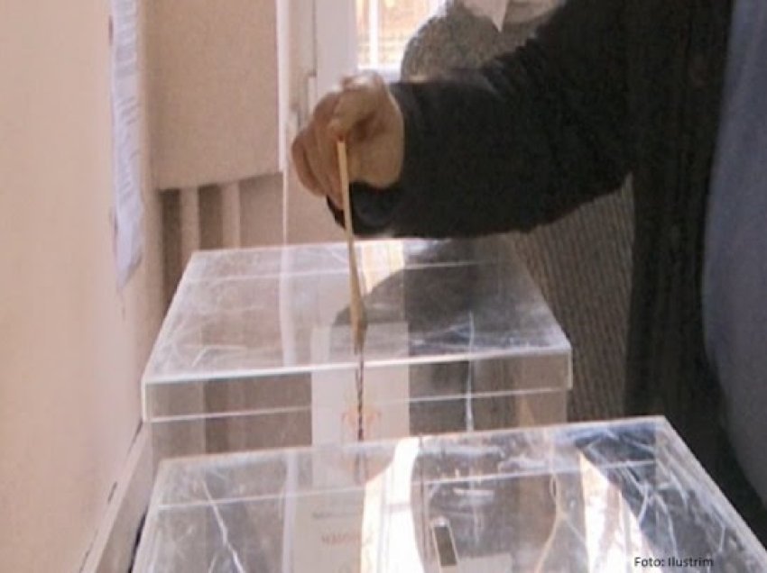 Zbardhen detaje: ​Serbë nga Mitrovica në shërbim të vjedhjes së votave për Vuçiqin