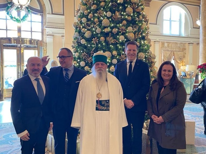 Bektashinjtë në Uashington DC: Kryegjyshi Botëror i Bektashinjve mori pjesë në shënimin e 25 vjetorit të Aktit Ndërkombëtar të Lirive Fetare