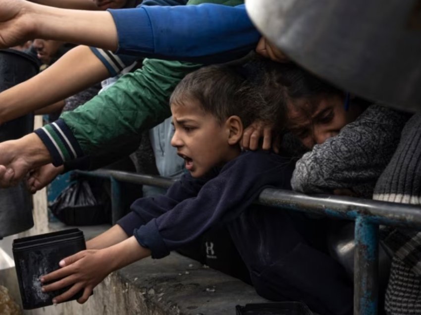 OKB: Më shumë se 1 ndër 4 vetë në Gazë vuajnë nga uria për shkak të luftës