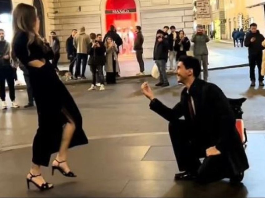 Një moment i sikletshëm! Ai e çoi në Romë për t’i propozuar për martesë dhe ajo i tha ‘JO!’