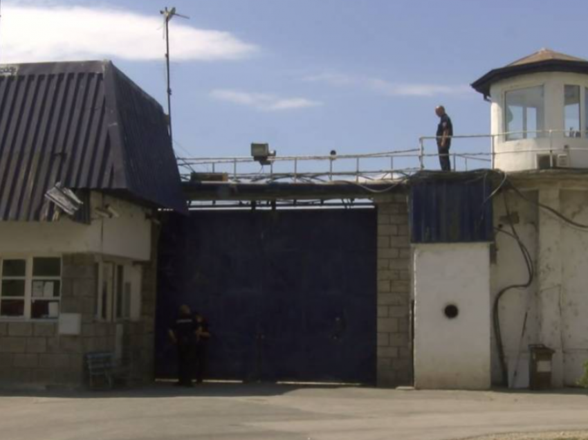 Përleshje në mes të burgosurve në Idrizovë, lëndohen dy policë