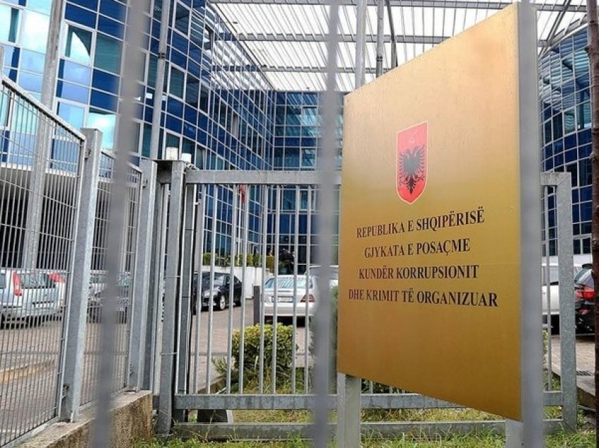Avokatët dhe i pandehuri dështojnë gjyqin për inceneratorin e Elbasanit