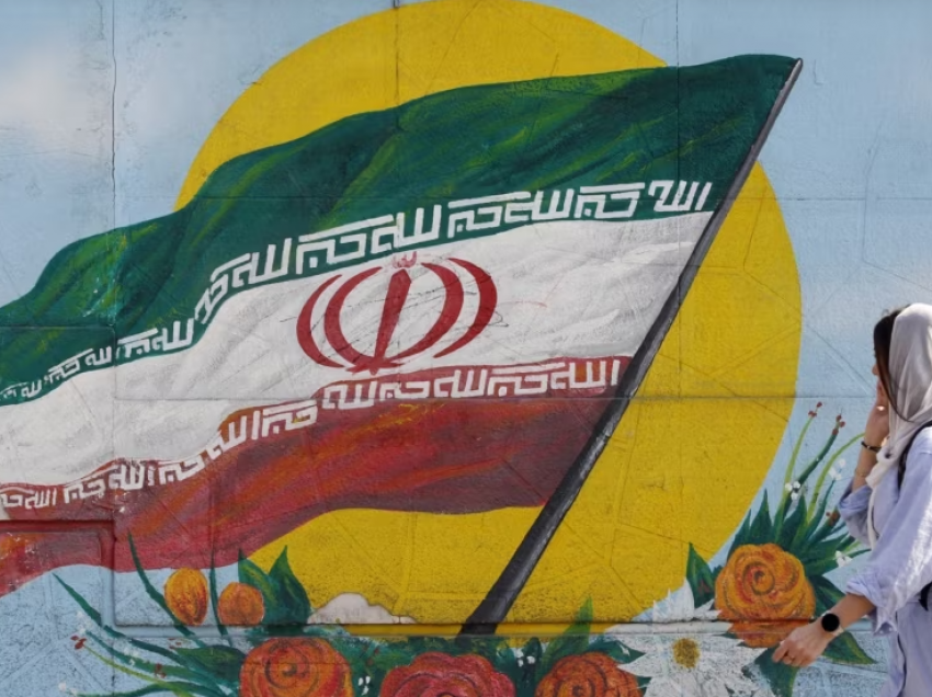 Figura të shquara iraniane diskutojnë për të ardhmen e demokracisë