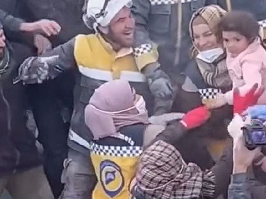Momenti ku një familje shpëtohet nga rrënojat pas 40 orësh në Siri