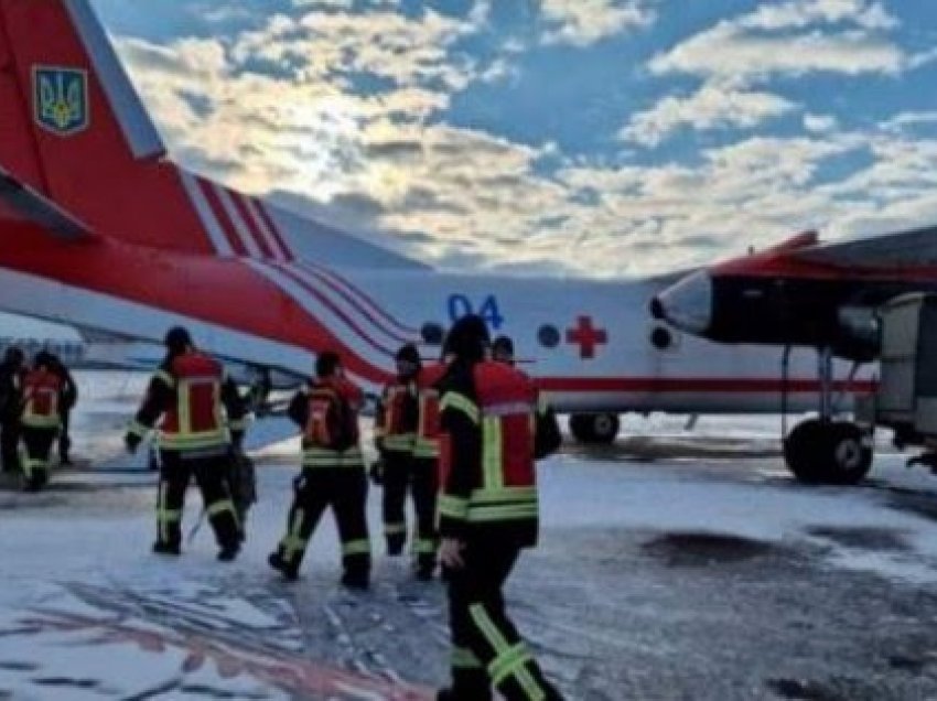 Ukraina dërgon punonjës shpëtimi në Turqi