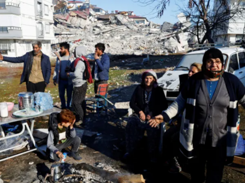 SHBA jep 85 milionë dollarë ndihmë për të prekurit nga tërmetet në Turqi dhe Siri