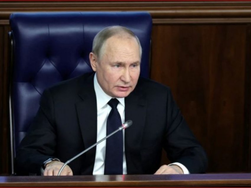 Putin nervozohet me zyrtarin e tij pasi lavdëroi vendet e tjera gjatë konferencës