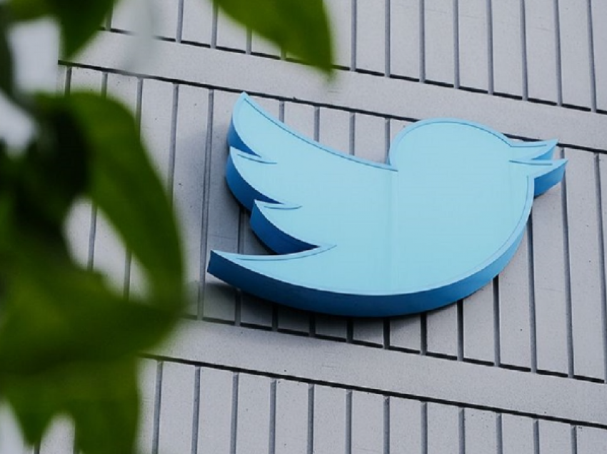 Bllokohet Twitter për përdoruesit që postuan më shumë se ç’duhet por edhe për ata që nuk e bënë