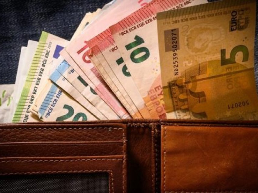 Pas kalimit në Euro, publikohet paga mesatare në Zagreb
