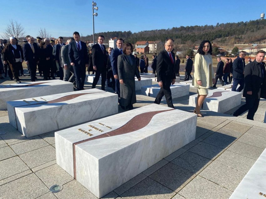 Krerët shtetërorë në 15-vjetorin e pavarësisë: Prekazi, kryeqytet i kryengritjes shqiptare