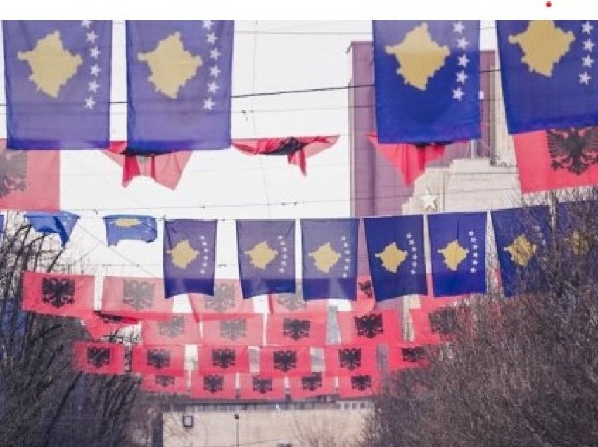 Prishtina me pamje festive për Ditën e Pavarësisë