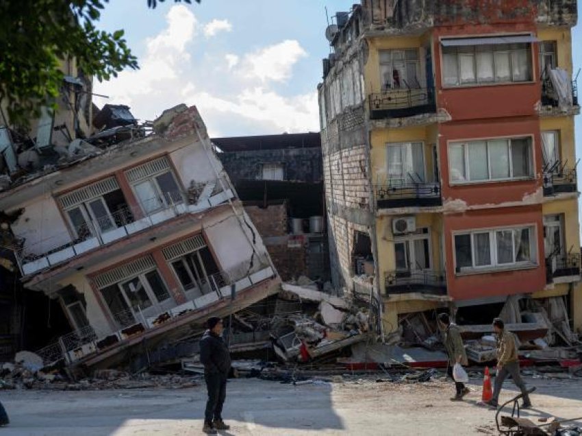 Zyrtari turk jep teori të çuditshme, ja kush i shkaktoi tërmetet në Turqi 