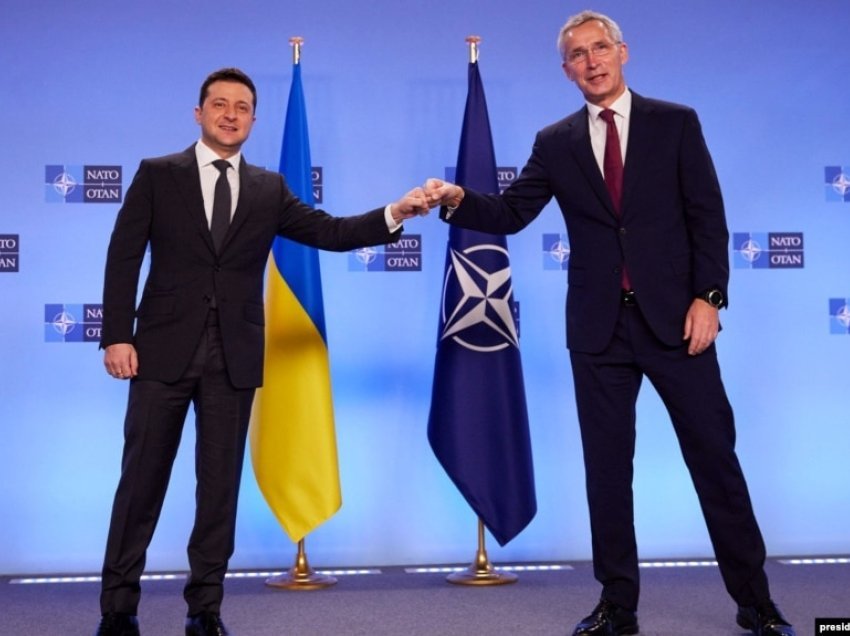 Ukraina shpreson në ftesën për anëtarësim në NATO gjatë verës