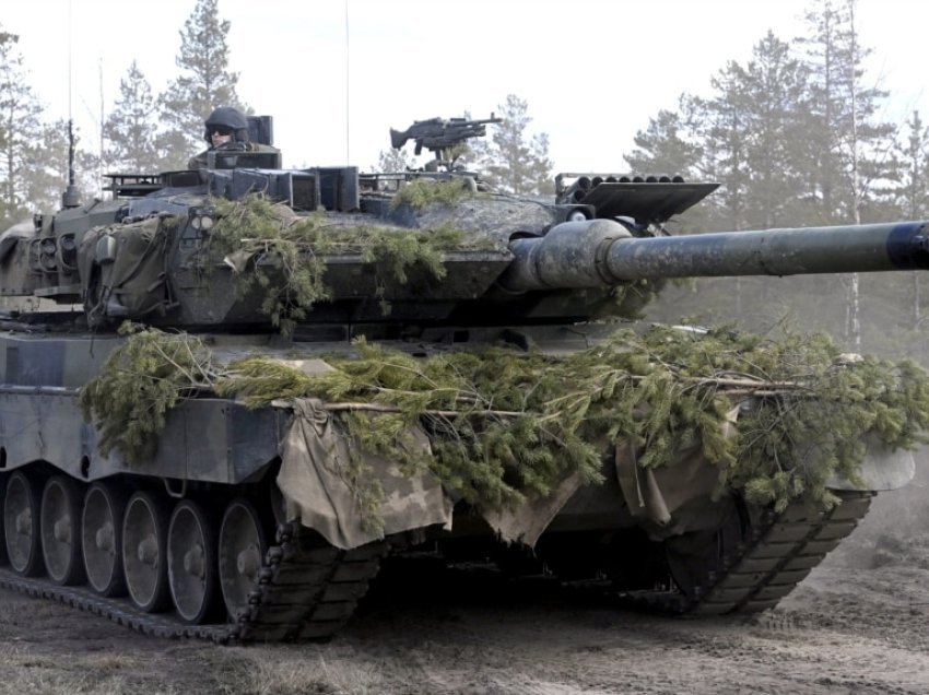 VOA/ Finlanda do të dërgojë tanke Leopard në Ukrainë 