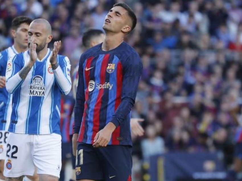 Xavi dënon futbollistët e Barcelonës