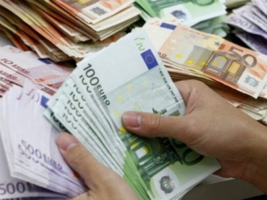 Bankat në Kosovë fituan mbi 107 milionë euro në vitin 2022