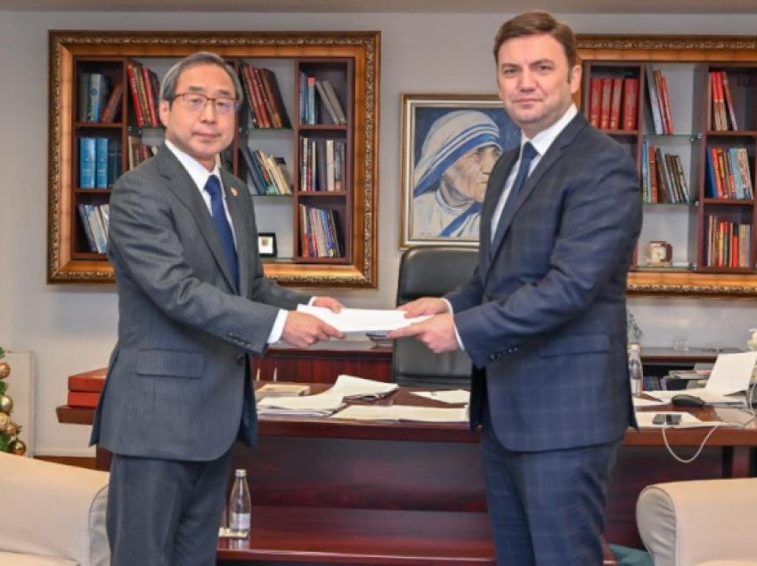 Bujar Osmani në takim me ambasadorin e ri japonez: Marrëdhëniet në mes RMV-së dhe Japonisë janë në nivelin më të lartë politik