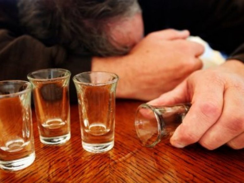 Alkooli, faktori kryesor i dëmtimit të trurit