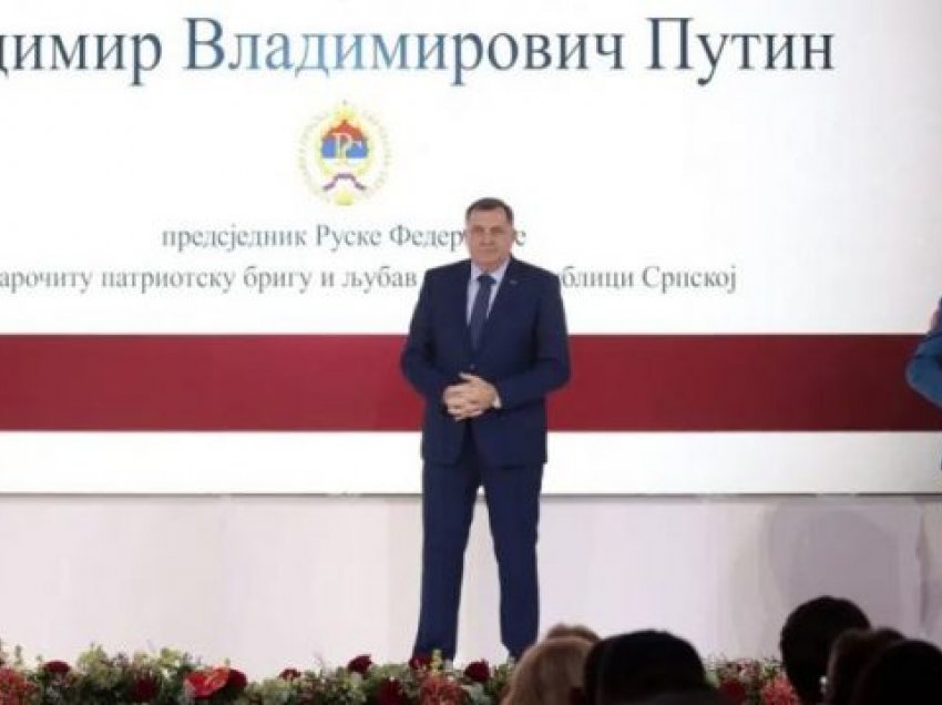 Dodik vazhdon me avazin e vjetër, nderon Putinin me “medaljen e nderit”
