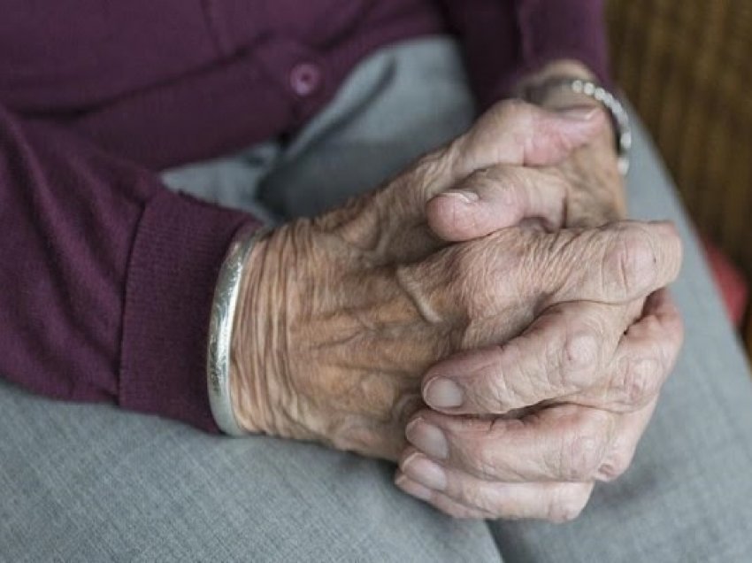 ​SHBA: Miratohet ilaçi që duket se ngadalëson Alzheimer-in