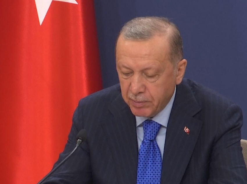 Erdogan e quan “shok” Kurtin – tregon se çka i kërkoi