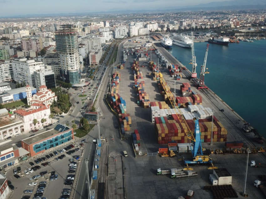 50 mijë litra kontrabandë, sekuestrohet anija e peshkimit në Portin e Durrësit