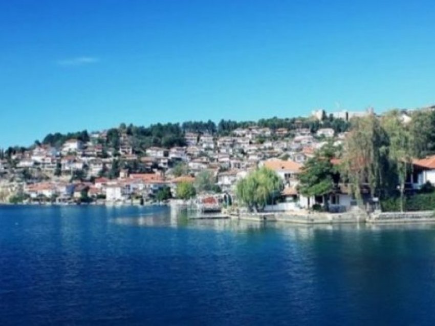 Ohër: Mbyllen hotelet buzë liqenit, shkak rritja e çmimeve