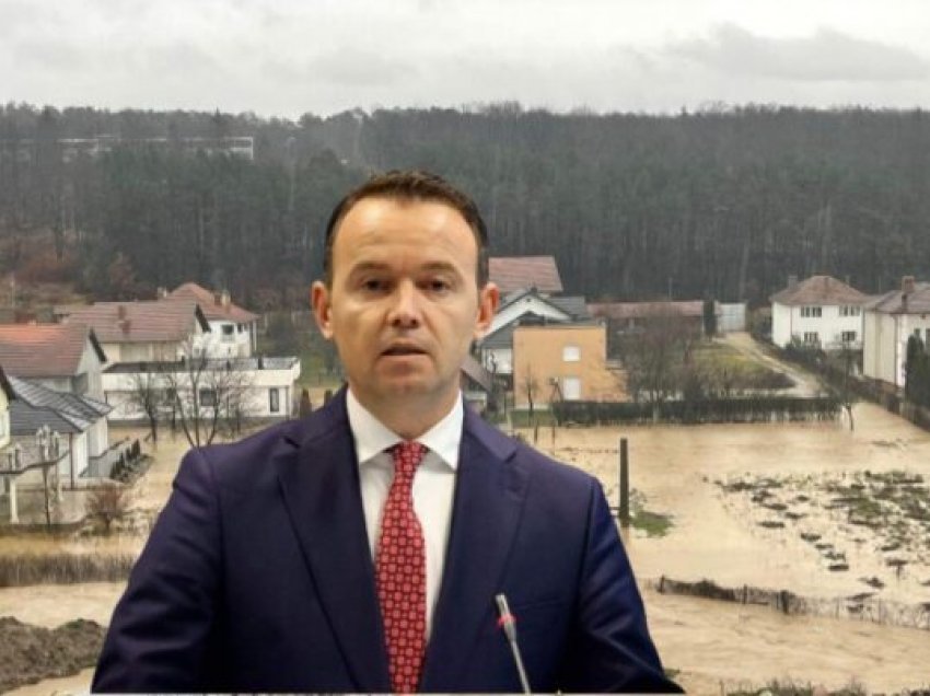Kosova nën vërshime, Faton Peci lajmërohet nga Berlini: Më vjen keq që nuk jam pranë qytetarëve