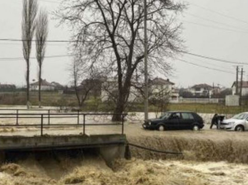 Policia jep detaje rreth vërshimeve: Kemi shtuar patrullimet, në veri u vërshuan disa shtëpi