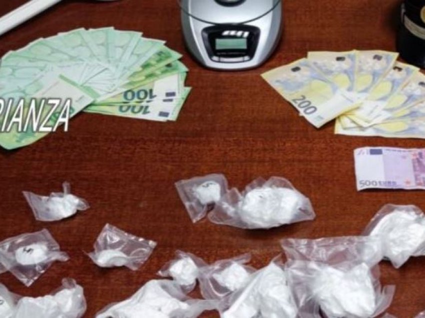Kokainë dhe euro, arrestohet shqiptari në Itali: Shkak banorët e pallatit