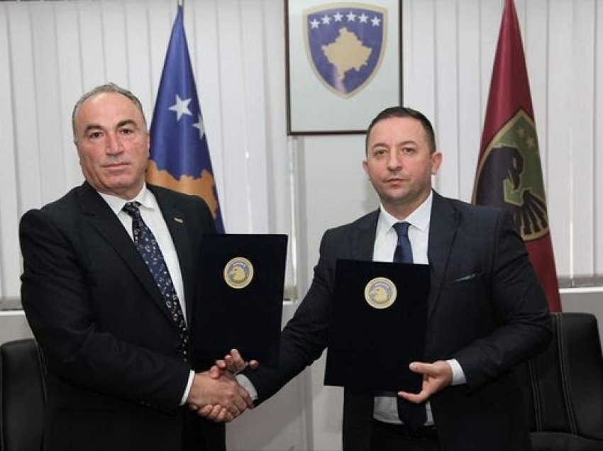 ​Mehaj dhe kryetari i AKB nënshkruajnë Memorandum Bashkëpunimi