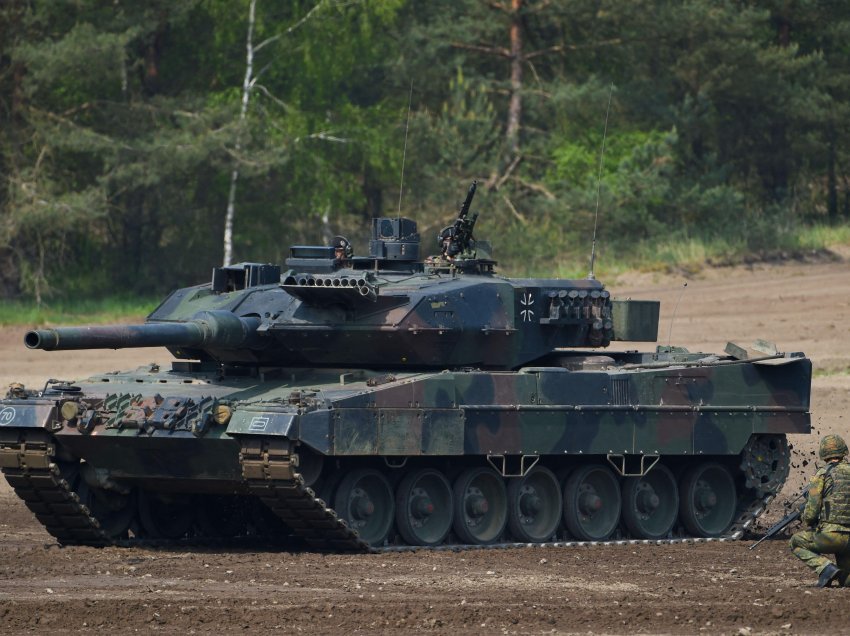 Moska paralajmëron se dorëzimi gjerman i tankeve do të linte një gjurmë të pashlyeshme