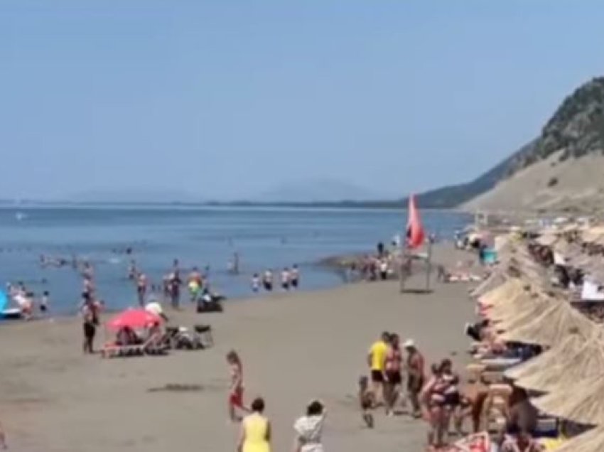 Zgjatet sezoni turistik, plazhet plot edhe në Shtator