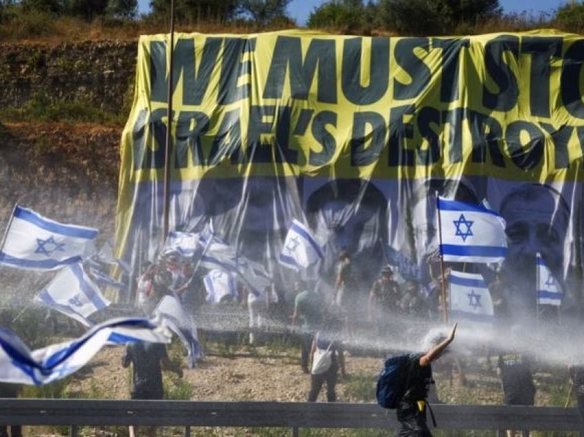 Protesta në Izrael kundër projektligjit që kufizon autoritetin e Gjykatës së Lartë