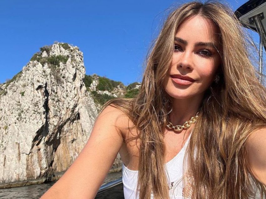 Sofia Vergara është duke pushuar në Itali, fotografitë me kostum larjeje ‘rrënuan’ Instagramin