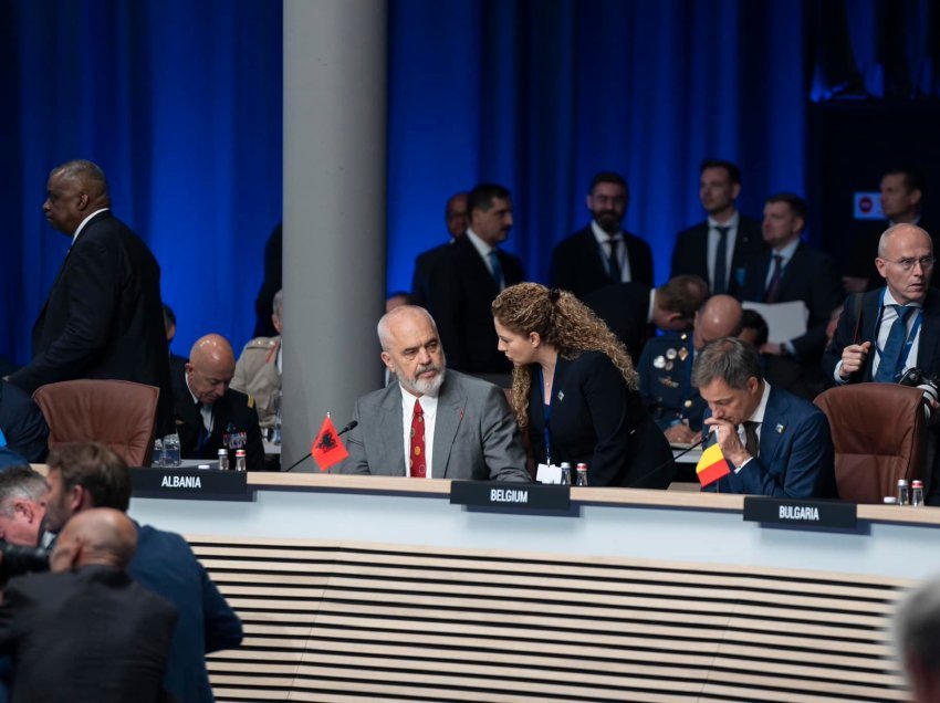Xhaçka: Në Samitin e NATO-s u bisedua për sigurinë dhe stabilitetin e Kosovës