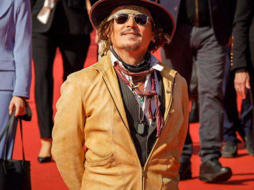 Pse Johnny Depp anuloi koncertin në minutën e fundit