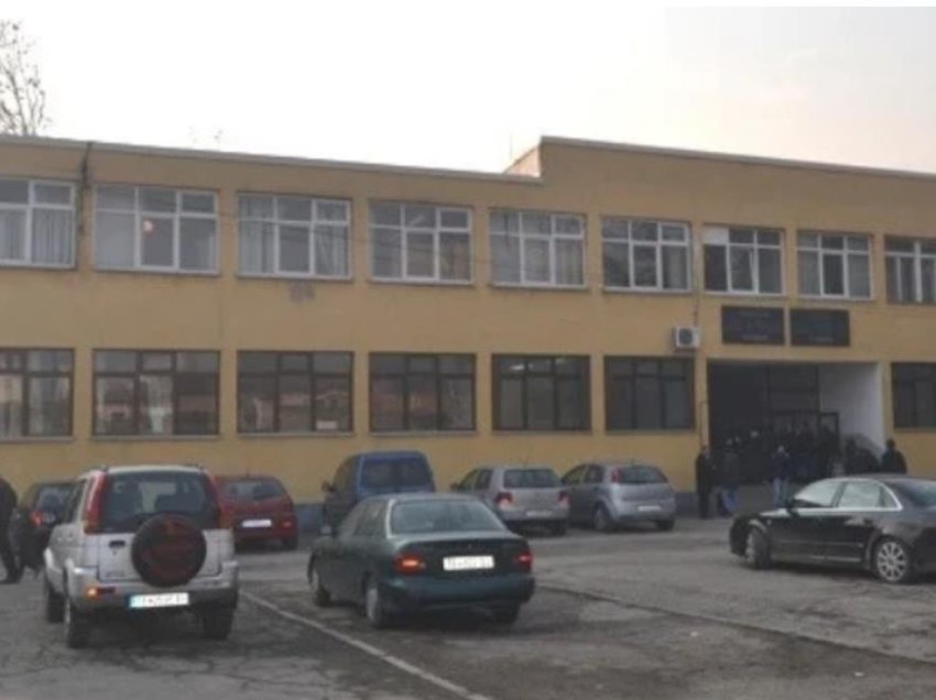 Jeton Shaqiri ia merr kompetencat Bilall Kasamit për gjimnazin e Tetovës