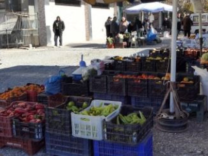 Tregu i rrezikshëm i Peqinit, Bashkia: Do ndërhyjmë së shpejti