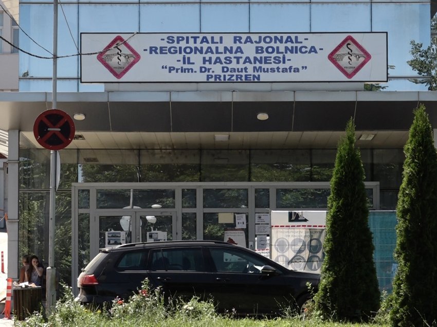 Nëna në Prizren tenton vetëvrasjen pasi djalin ia dërguan në paraburgim, dërgohet në spital