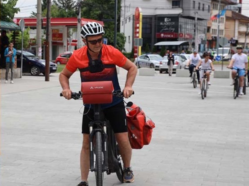 Bashkëatdhetari që bëri rrugë për 15 ditë me biçikletë nga Gjermania në Kosovë