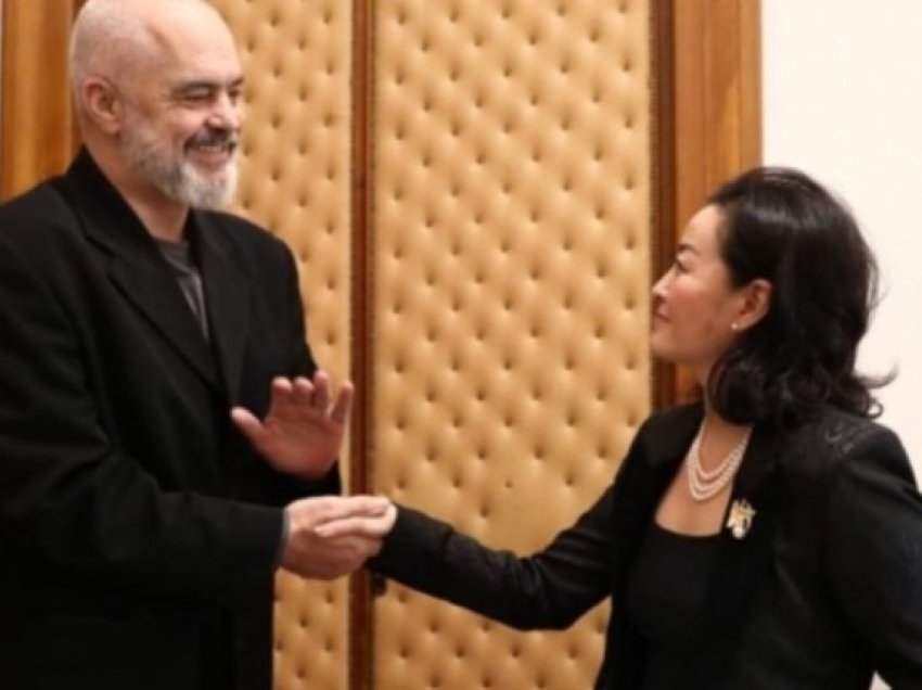 Rama takohet me Yuri Kim, darkon me ambasadoren e SHBA-së