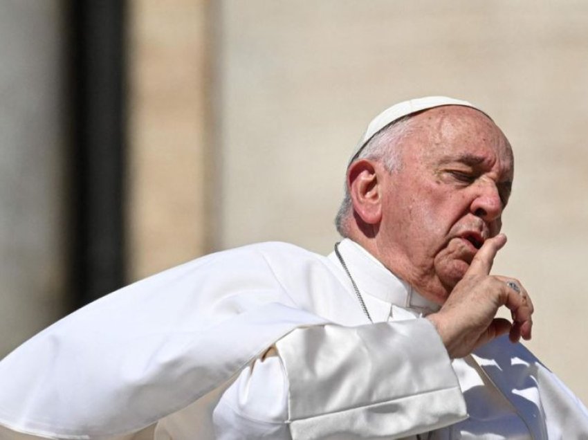 Kush do e qeverisë Kishën Katolike? Ndizet debati pas problemeve shëndetësore të Papa Françeskut